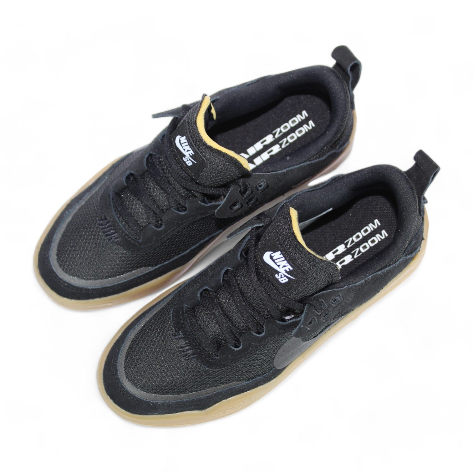 Nike orders sb gum sole black