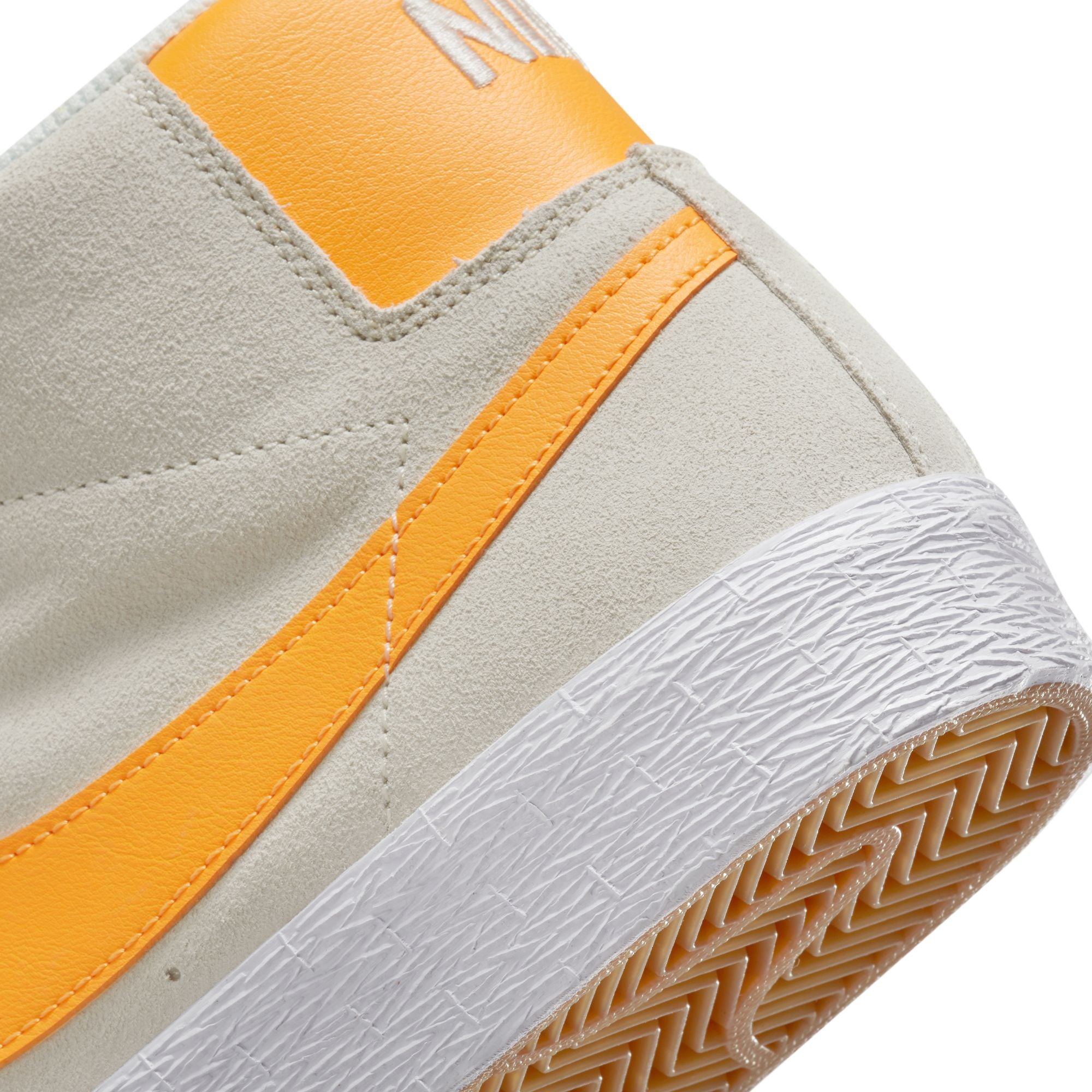 Nike SB Blazer Mid - Summit White/Laser Orange